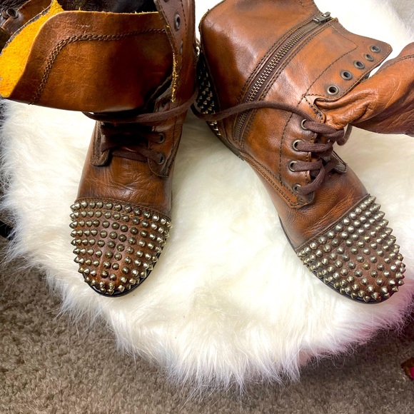 Steve Madden spiked combat boots - Picture 3 of 3